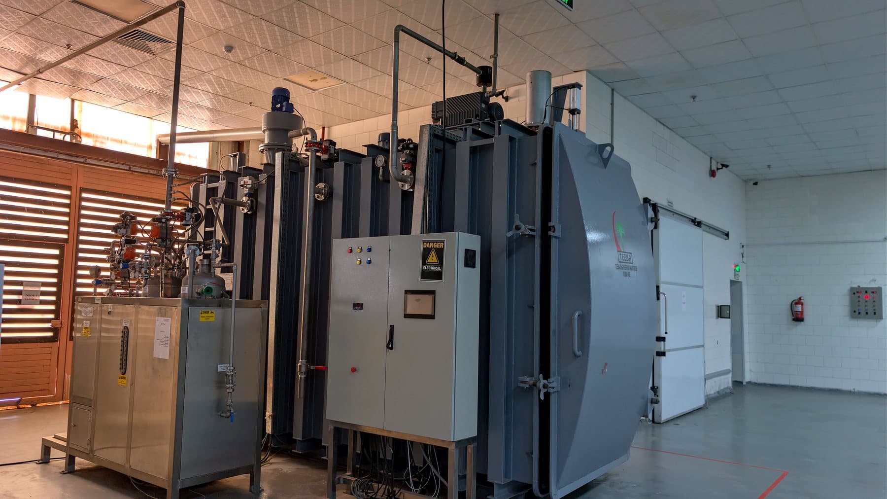 Sterilization and processing equipment inside the Al-Nuzha Dates facility